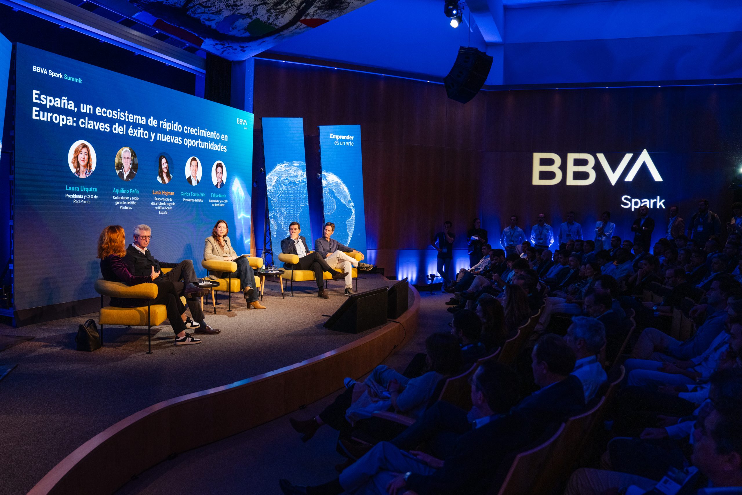 Una de las ponencias del BBVA Spark Summit 2024